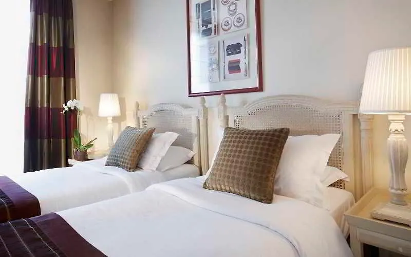Tilsitt Etoile Hotell 3*